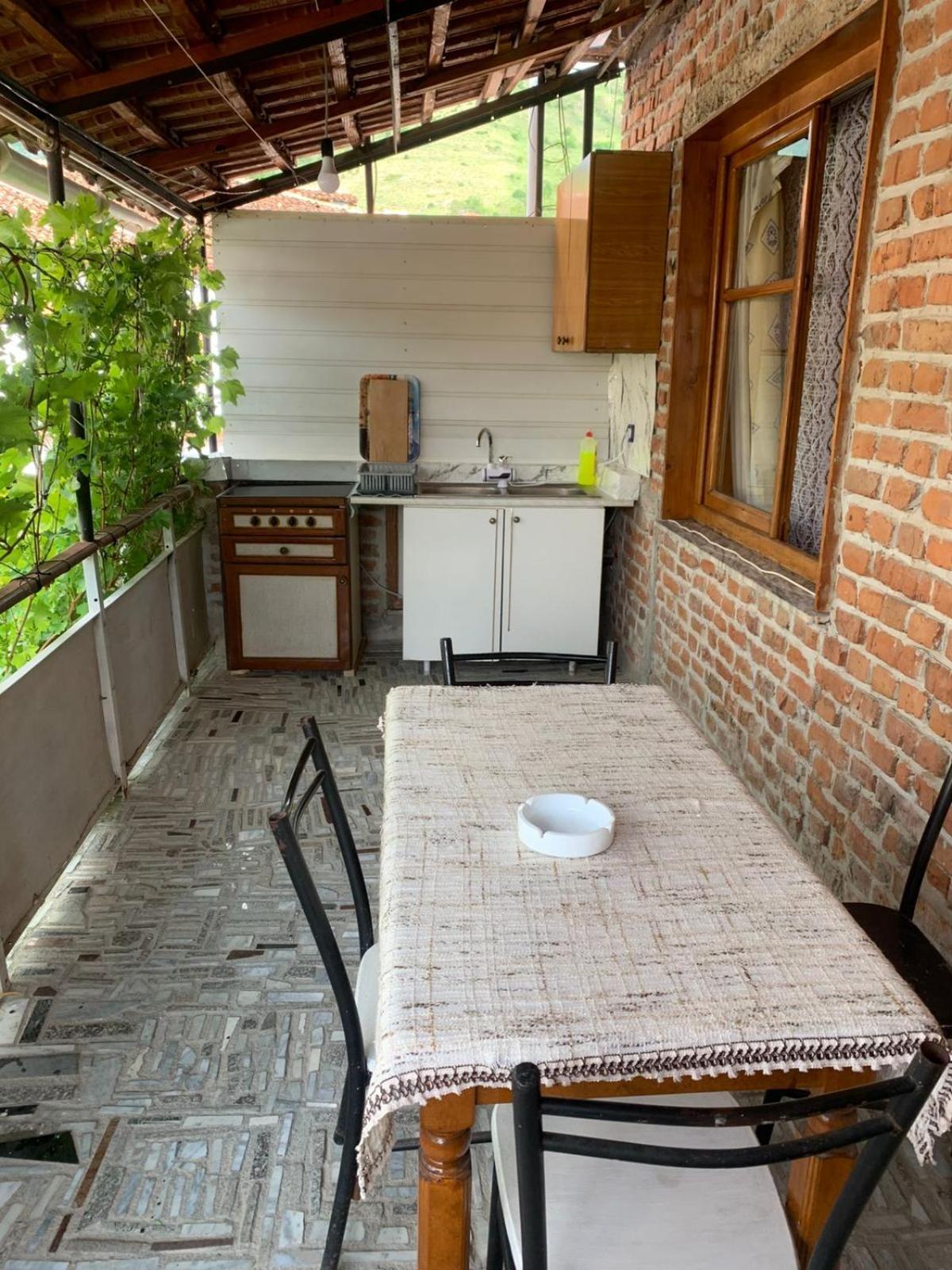 Hana Private Home Pogradec Exterior foto